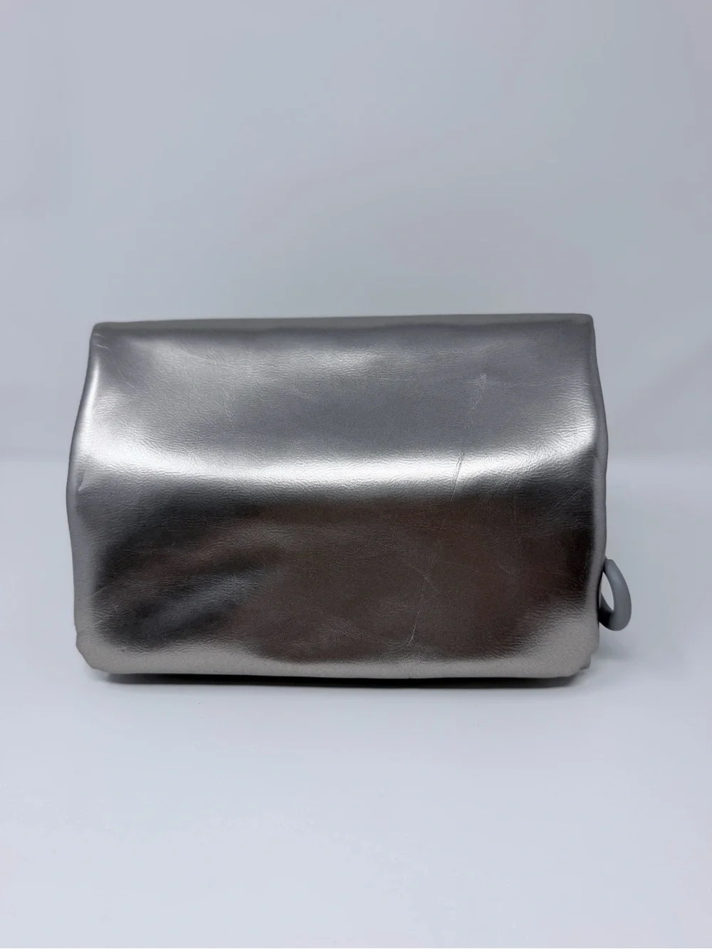 HOBO Metallic Silver Jewelry Organizer Travel Case Fold-Out Zip Pouches